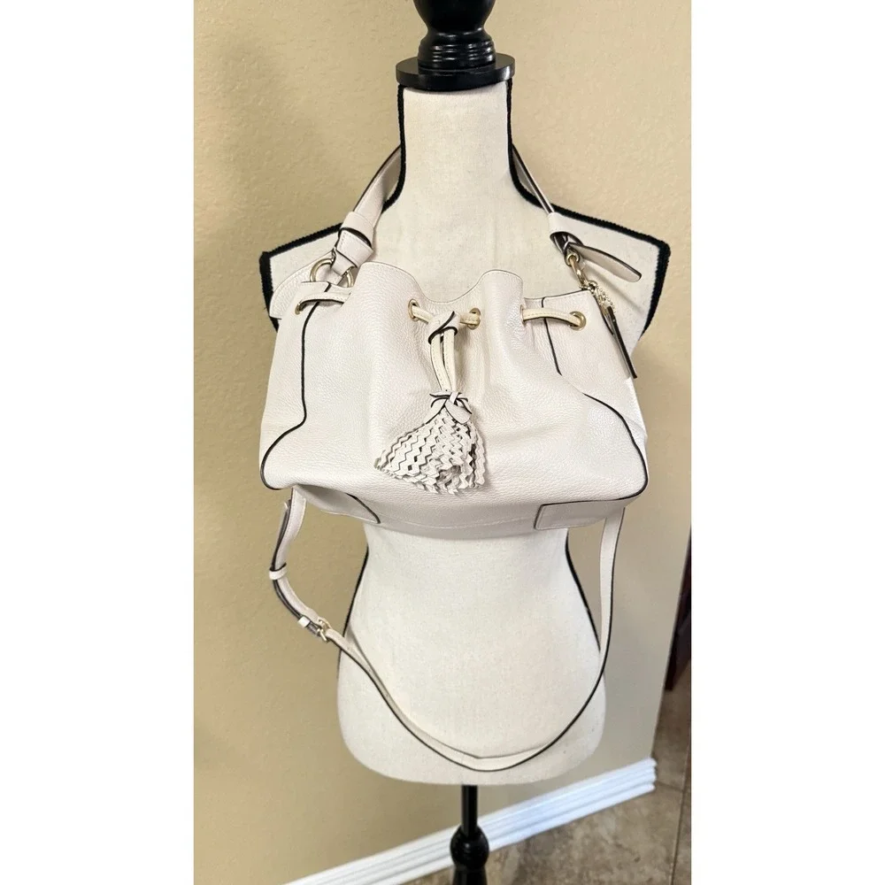 Coach Everly Drawstring Shoulder Bag C5671 Chalk Pebbled Leather Women's Purse‎